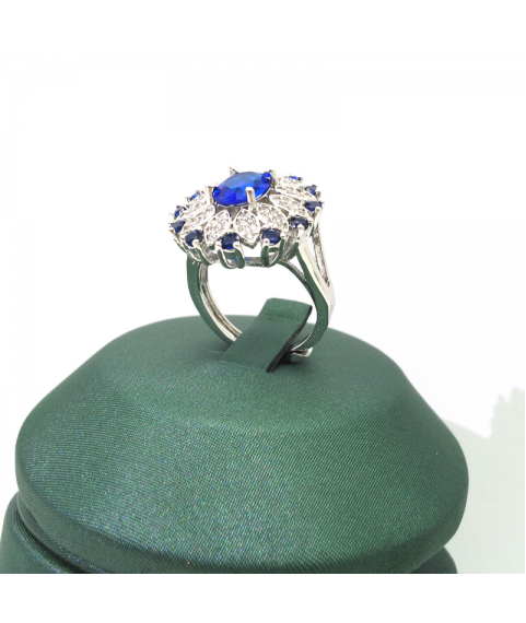 Natural Sapphire / Emeral inlaid two-color flower gem ring