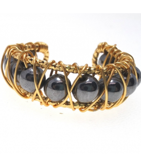 Beads opening crystal ring